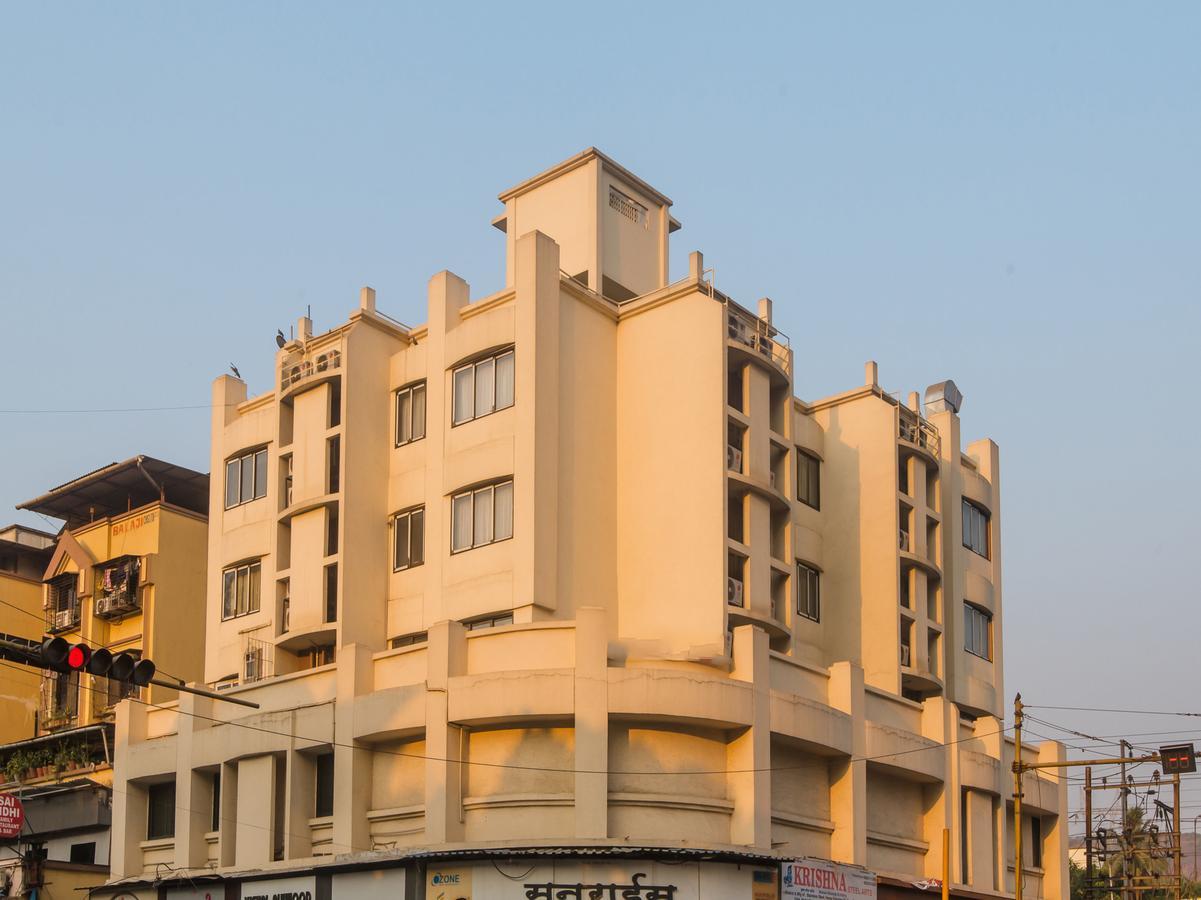 Oyo 13089 Hotel Gold Crest Navi Mumbai Bagian luar foto