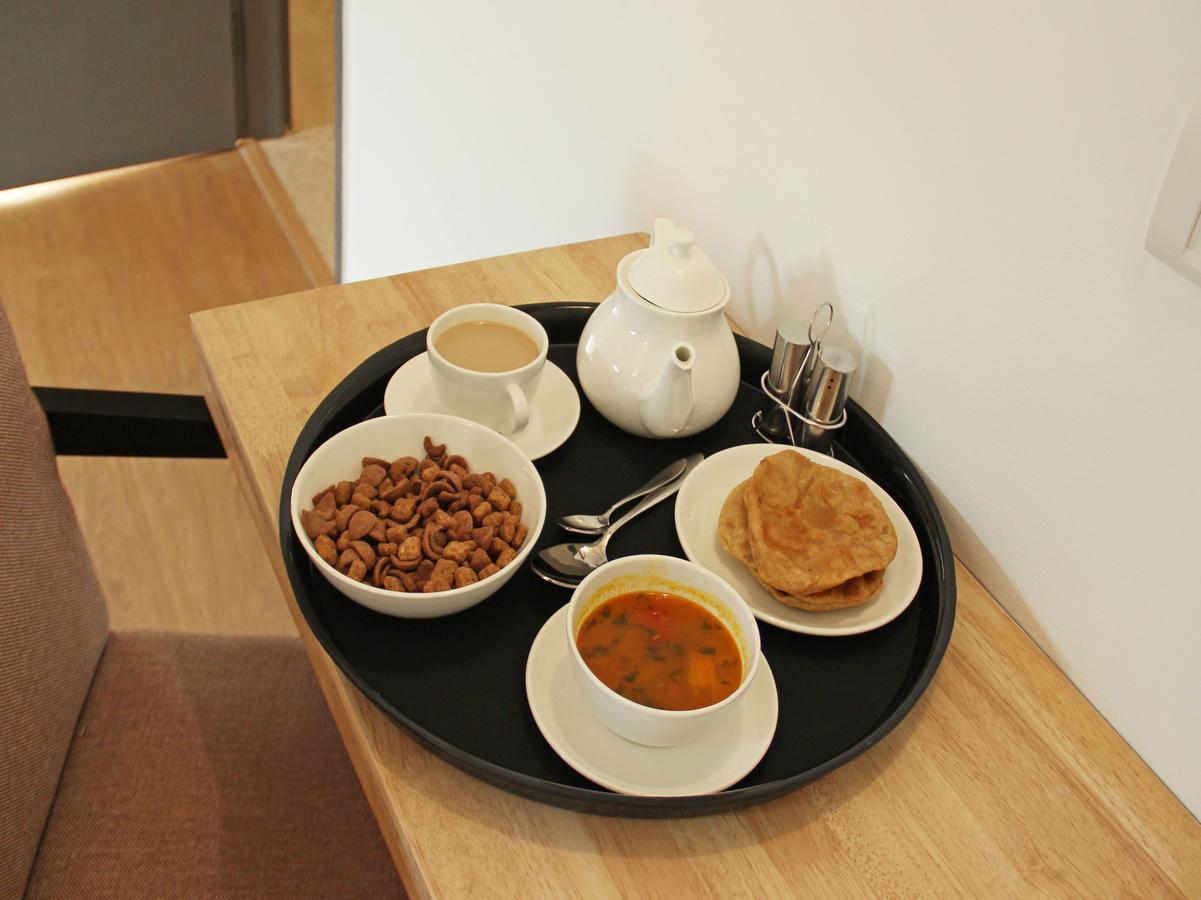 Oyo 13089 Hotel Gold Crest Navi Mumbai Bagian luar foto