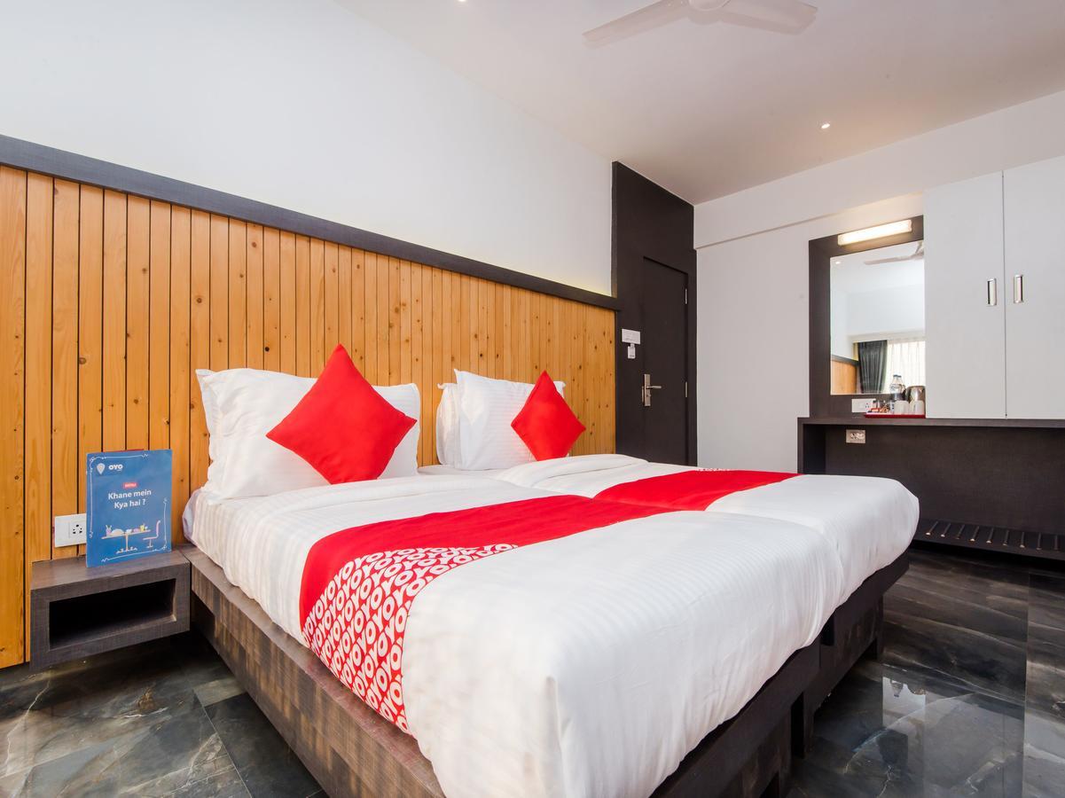 Oyo 13089 Hotel Gold Crest Navi Mumbai Bagian luar foto